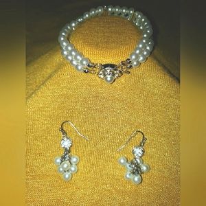 Pearl beads braclet and earrings